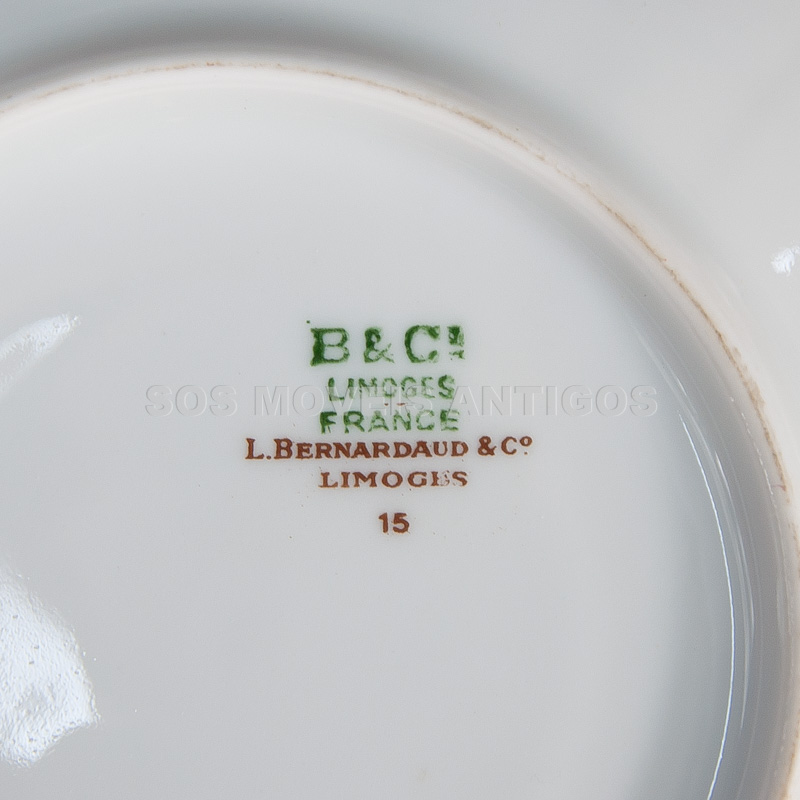 02 XICARAS DE CHÁ EM PORCELANA FRANCESA – LIMOGES – SOSMOVEISANTIGOS – ANTIQUARIO SP (1)