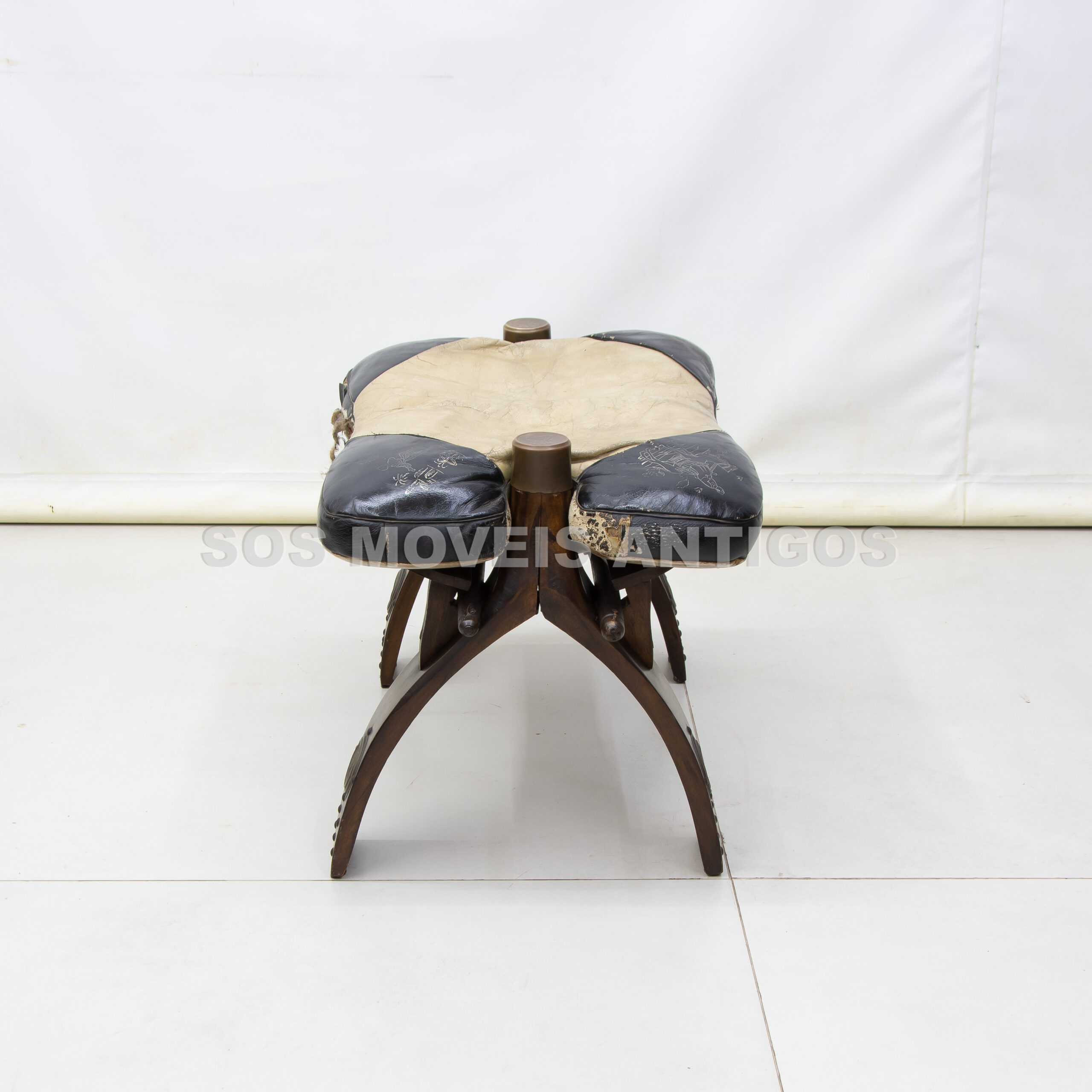BANQUETA SELA DE CAMELO – MARROQUINO – SOSMOVEISANTIGOS – ANTIQUARIO SP (5)