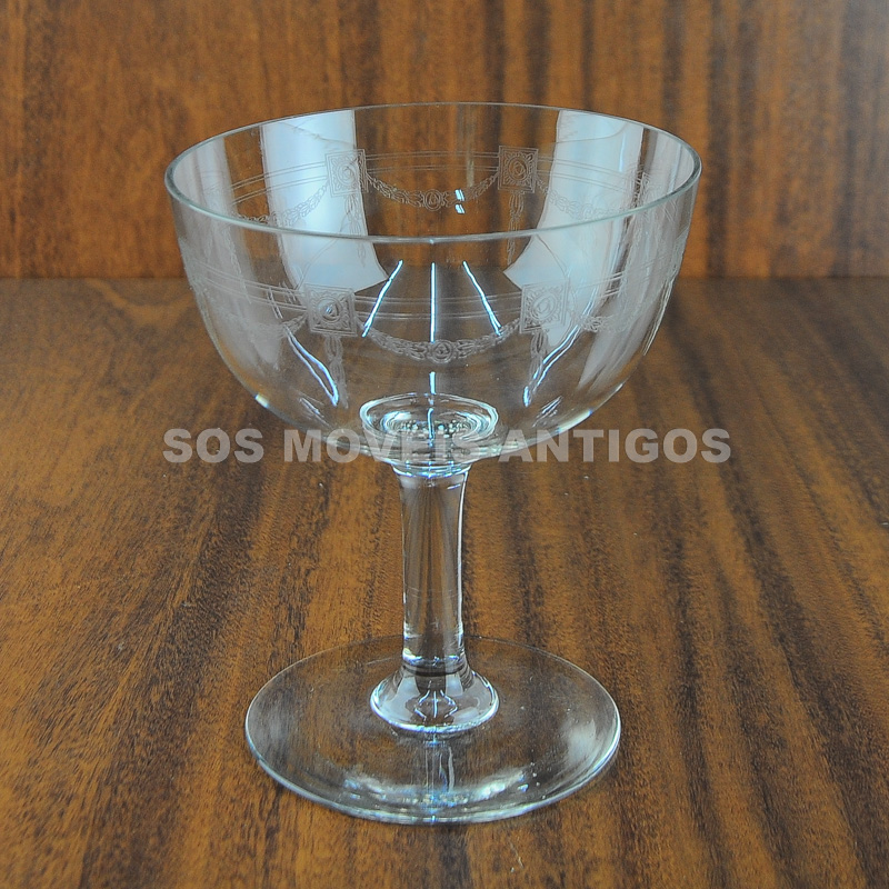 BOMBONIERE EM CRISTAL FRANCÊS – SAINT LOUIS – SOSMOVEISANTIGOS – ANTIQUARIO SP (5)