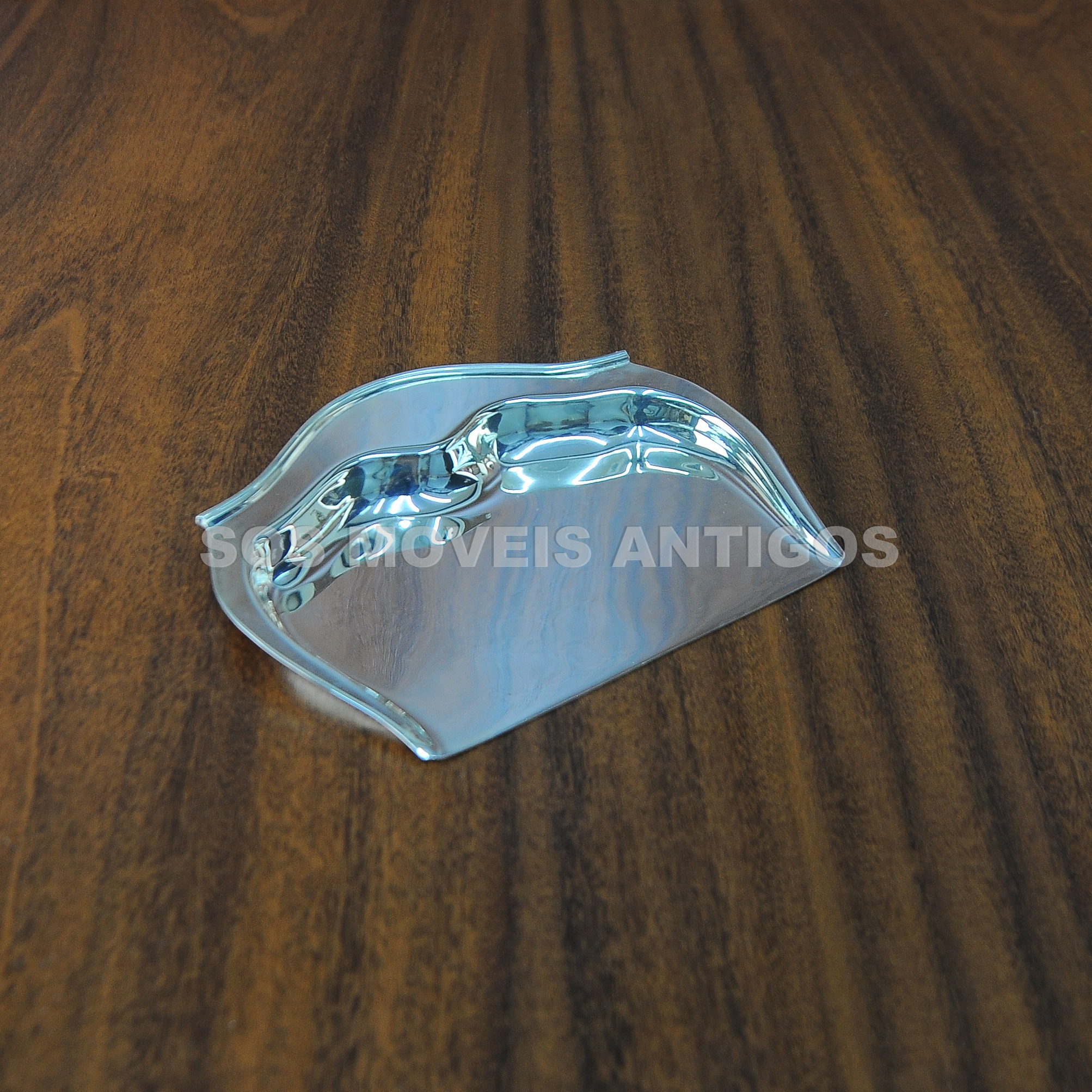 CATA MIGALHAS EM METAL ESPESSURADO A PRATA – SOSMOVEISANTIGOS – ANTIQUARIO SP (8)