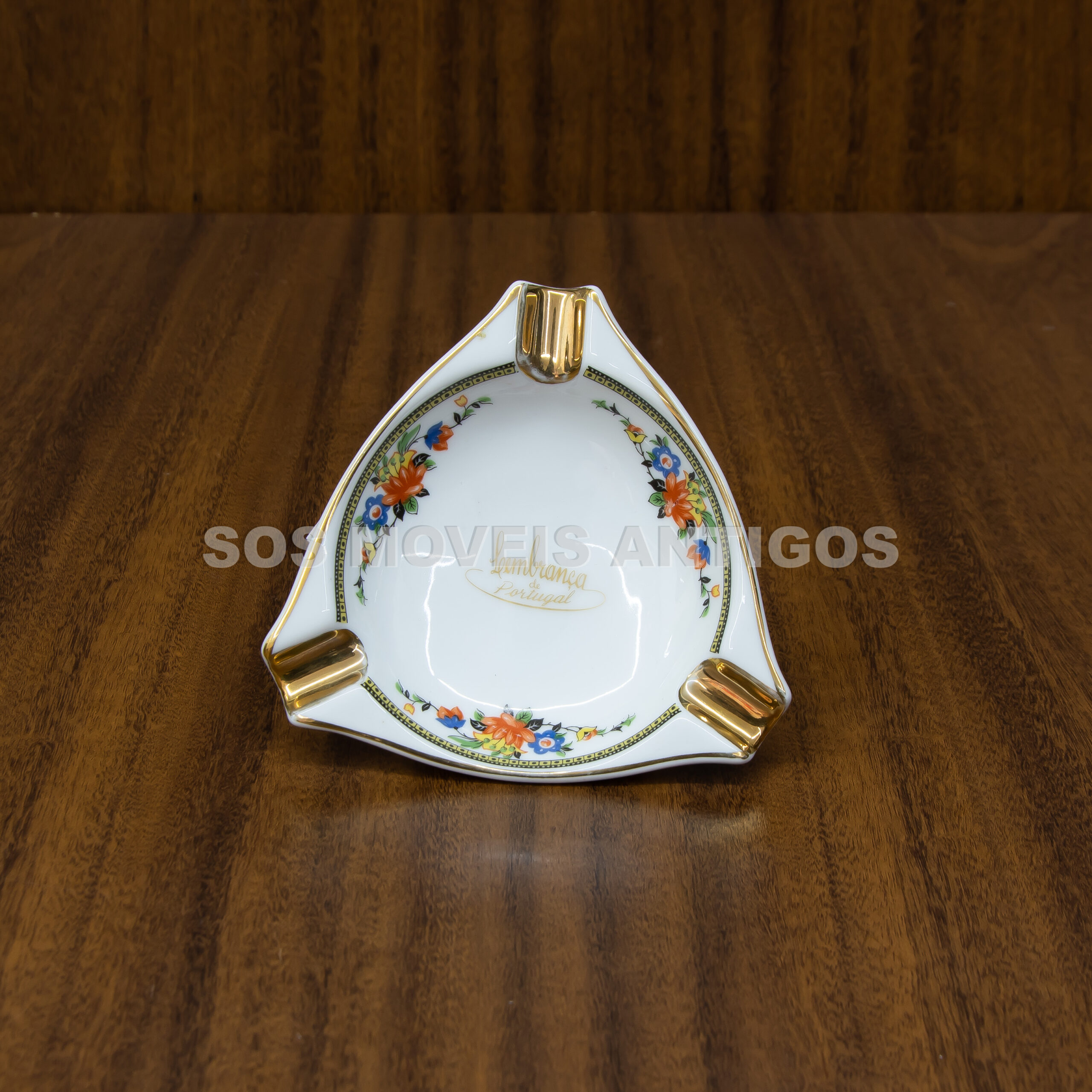 CINZEIRO EM PORCELANA PORTUGUESA – SOSMOVEISANTIGOS – ANTIQUARIO SP (1)