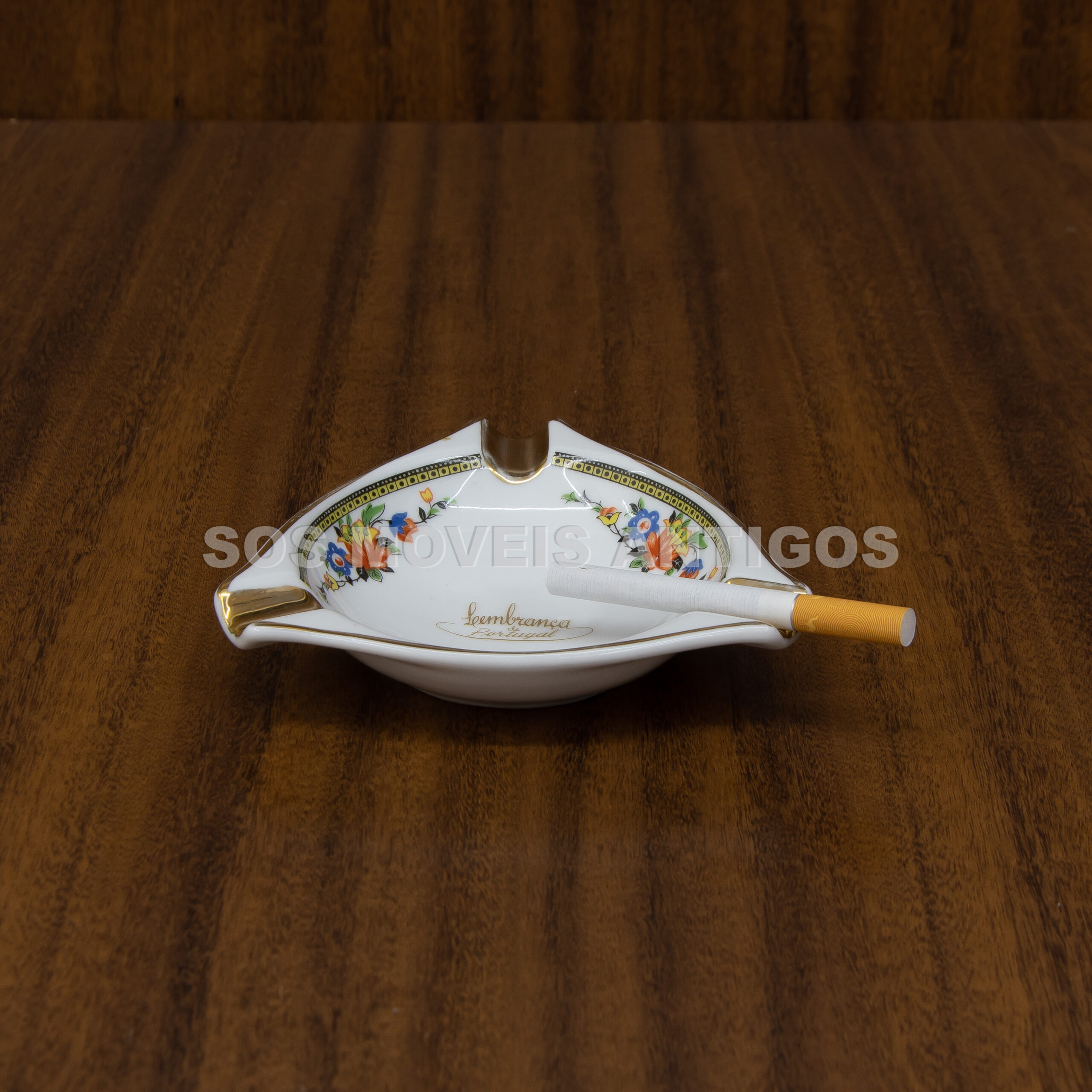 CINZEIRO EM PORCELANA PORTUGUESA – SOSMOVEISANTIGOS – ANTIQUARIO SP (2)