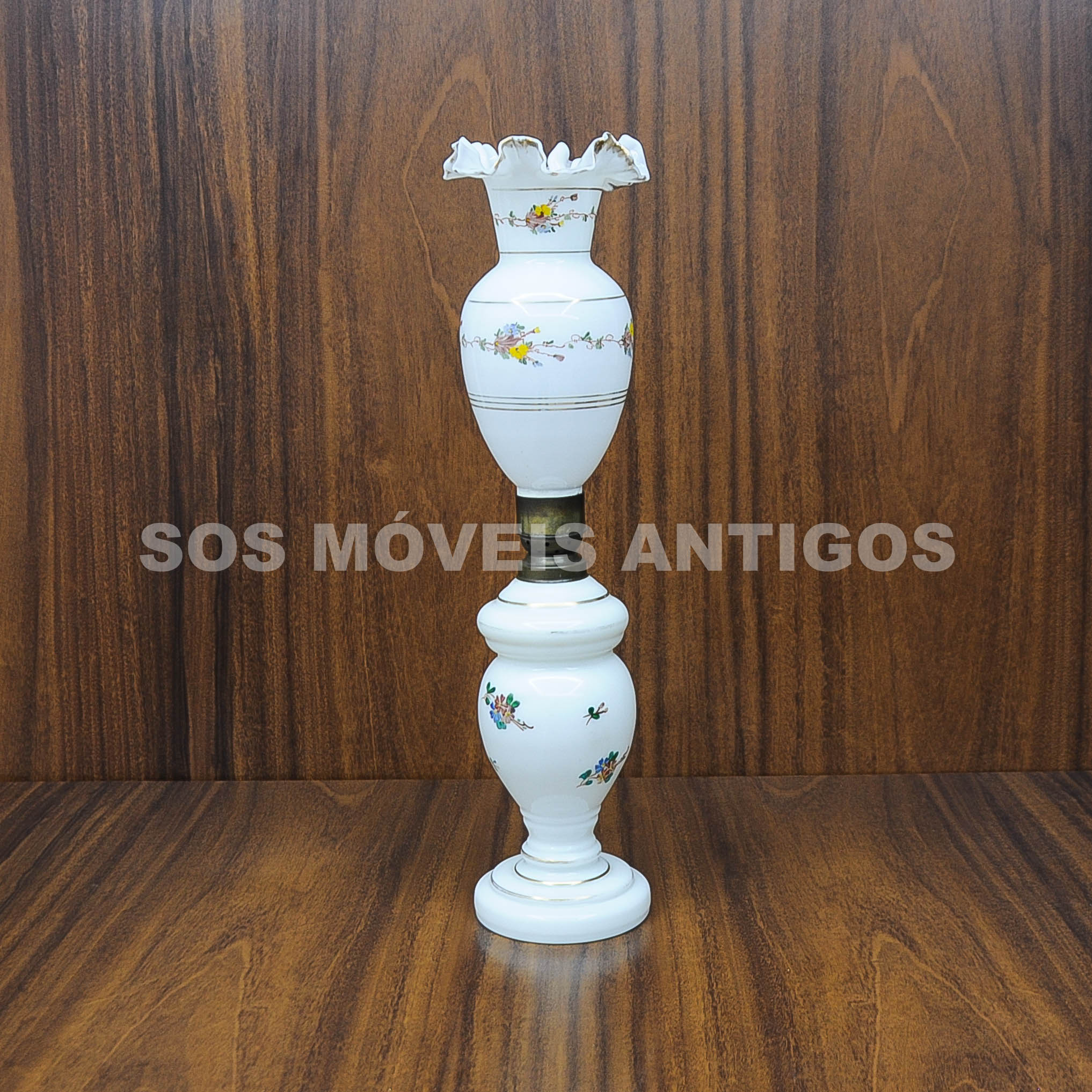 LUMINÁRIA DE MESA EM OPALINA – SOSMOVEISANTIGOS – ANTIQUARIO SP (3)