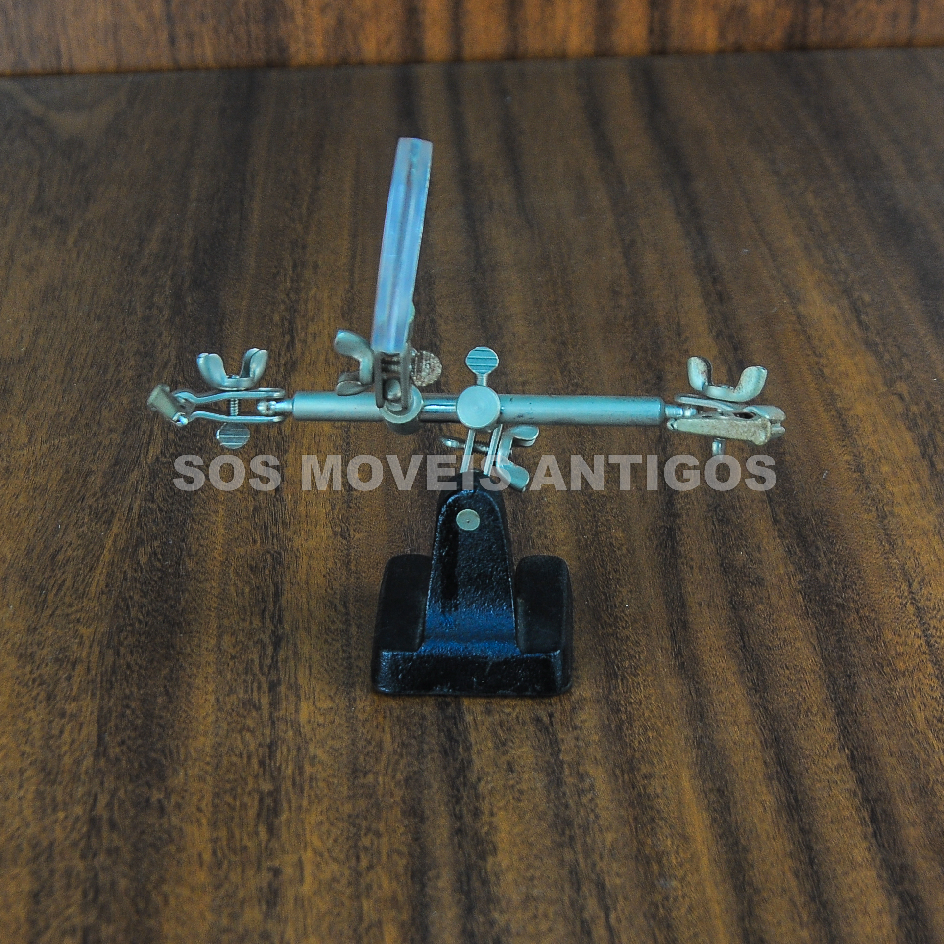 LUPA DE MESA EM METAL – SOSMOVEISANTIGOS – ANTIQUARIO SP (4)