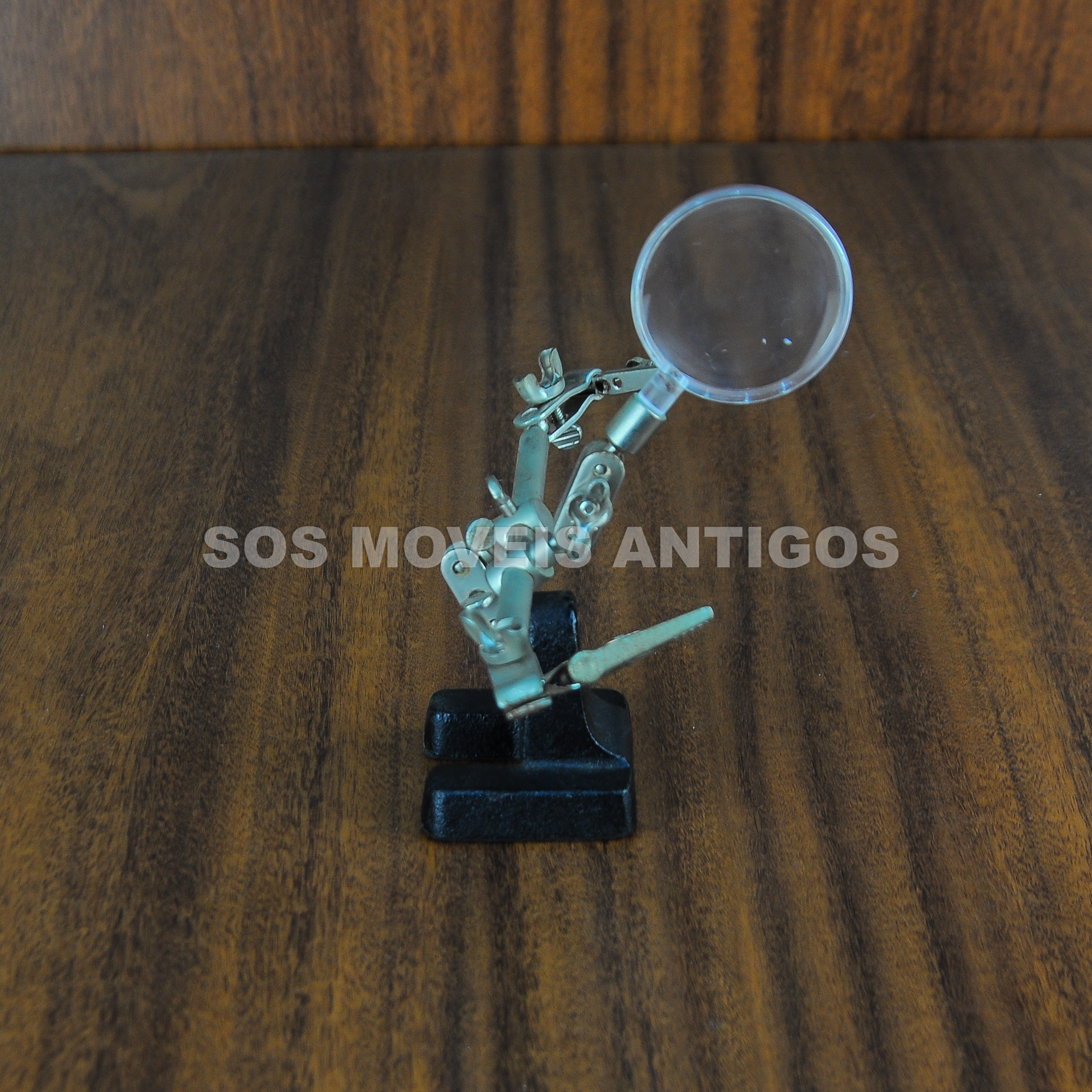 LUPA DE MESA EM METAL – SOSMOVEISANTIGOS – ANTIQUARIO SP (5)