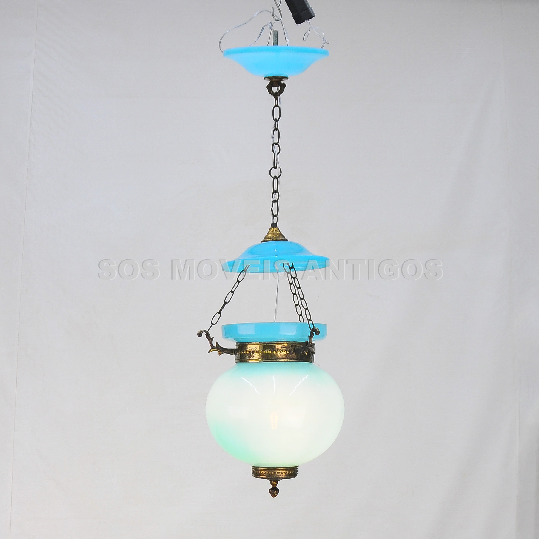 LUSTRE EM OPALINA – SOSMOVEISANTIGOS – ANTIQUARIO SP (2)