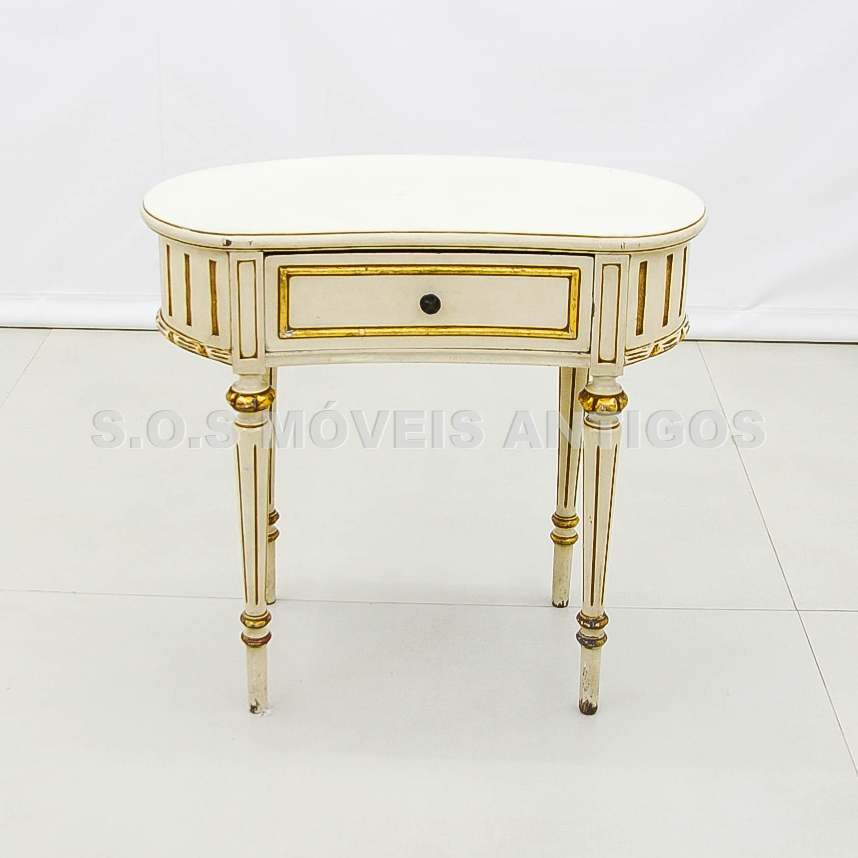 MESA DE CABECEIRA-CRIADO MUDO ESTILO LUÍS XVI – SOSMOVEISANTIGOS – ANTIQUARIO SP (3)