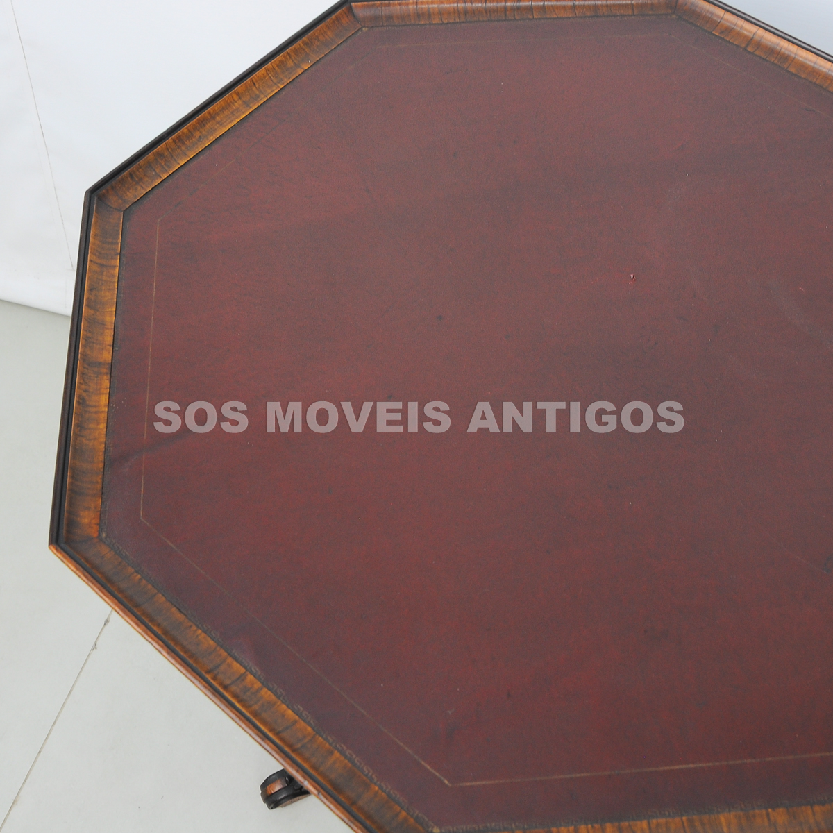 MESA-LATERAL-ESTILO-INGLES-SOSMOVEISANTIGOS-ANTIQUARIO-SP-13.jpg