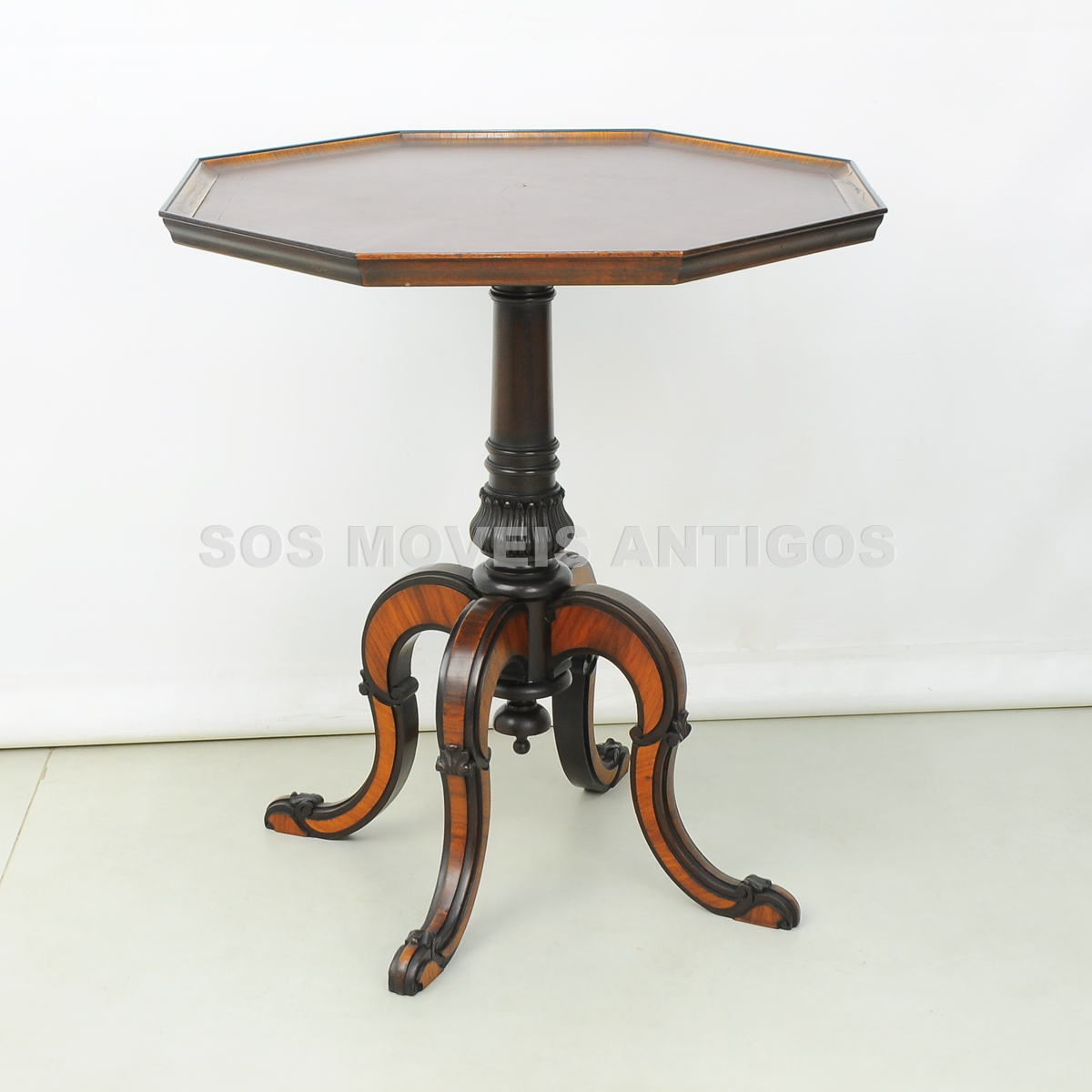 MESA-LATERAL-ESTILO-INGLES-SOSMOVEISANTIGOS-ANTIQUARIO-SP-14.jpg