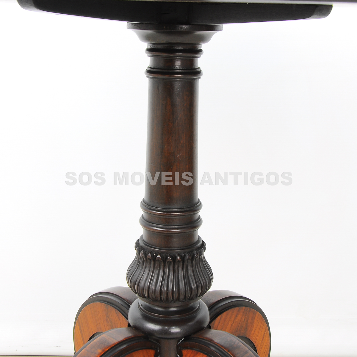MESA-LATERAL-ESTILO-INGLES-SOSMOVEISANTIGOS-ANTIQUARIO-SP-17.jpg