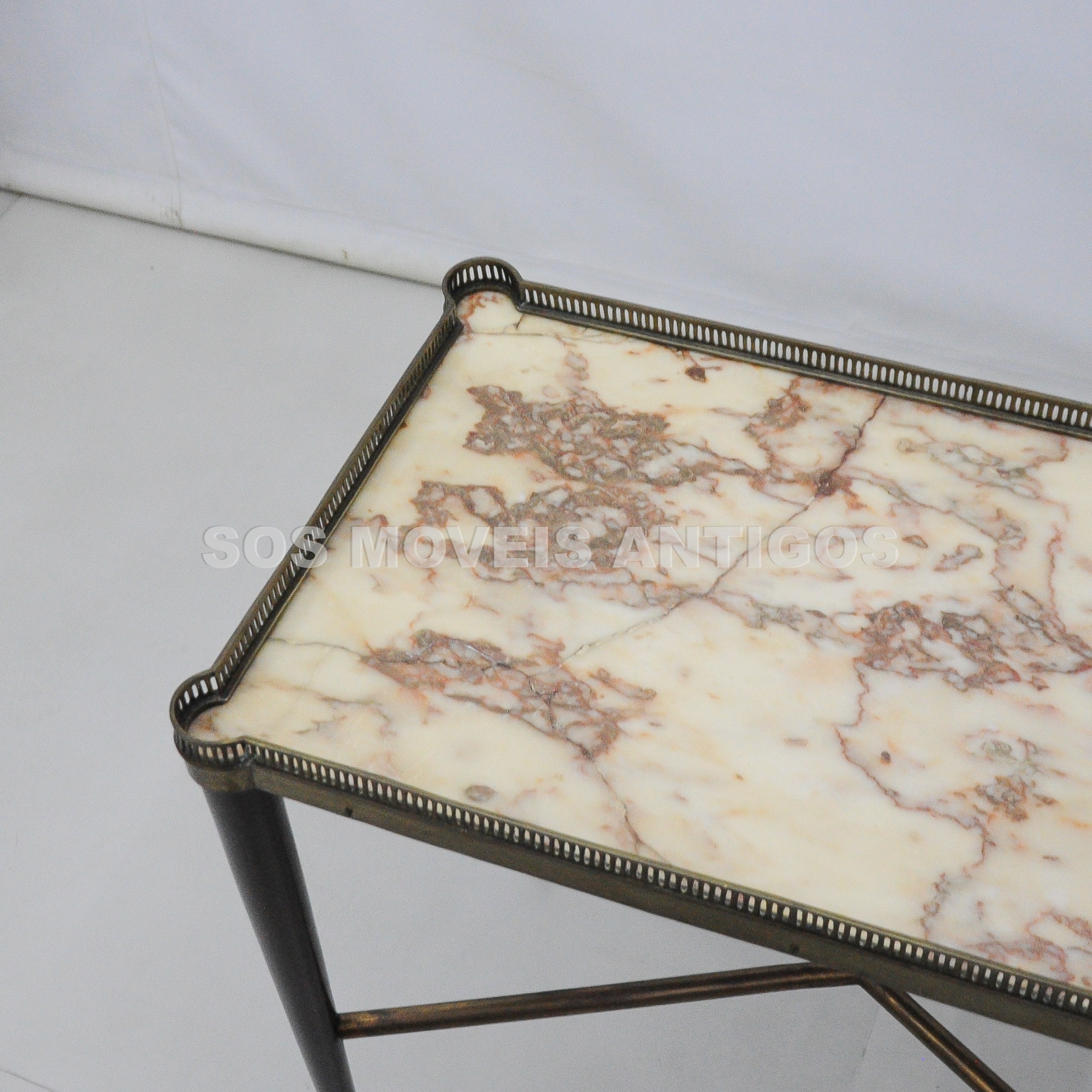 MESA LATERAL FRANCESA – SOSMOVEISANTIGOS – ANTIQUARIO SP (5)