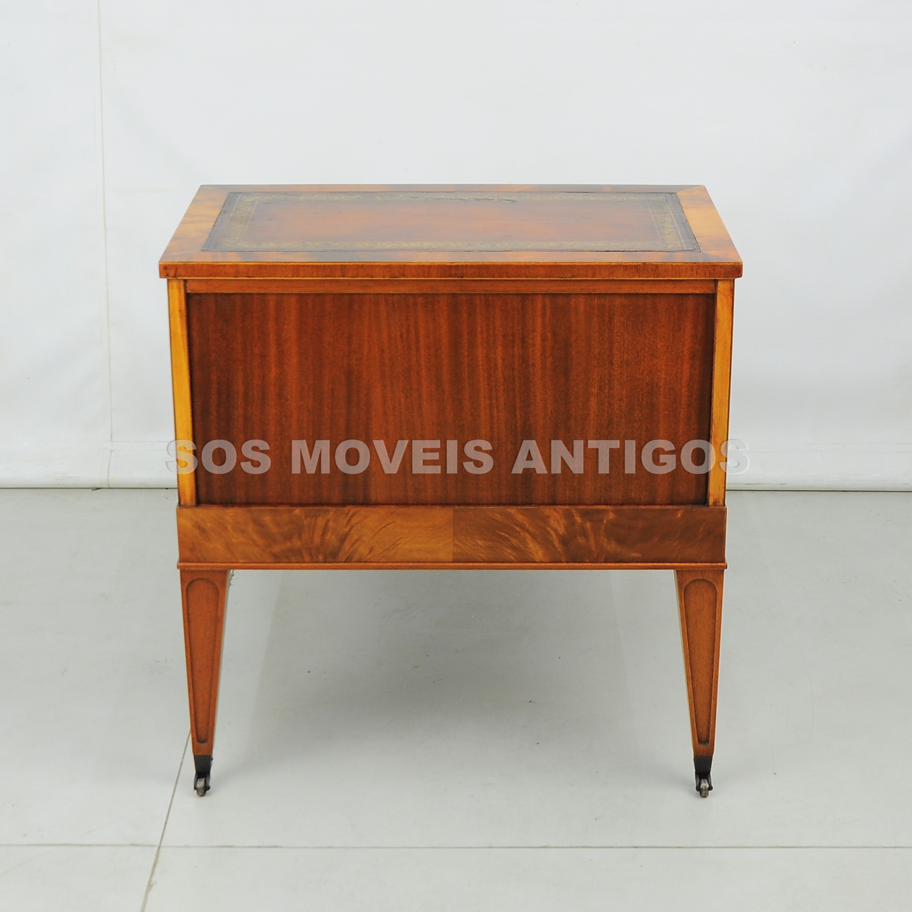 MESA LATERAL INGLESA – SOSMOVEISANTIGOS – ANTIQUARIO SP (9)