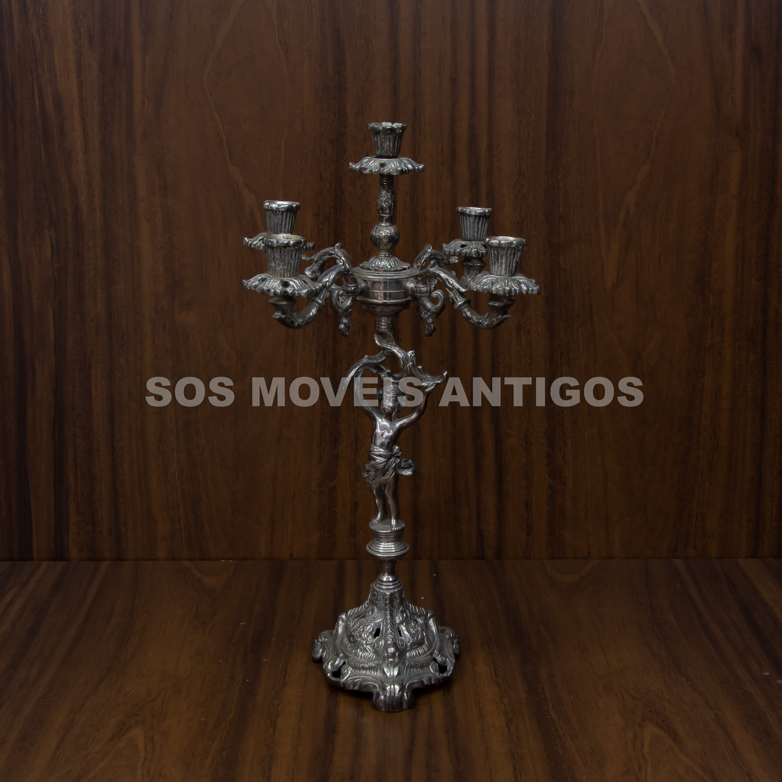 PAR DE CANDELABROS EM METAL ESPESSURADO A PRATA – SOSMOVEISANTIGOS – ANTIQUARIO SP (3)