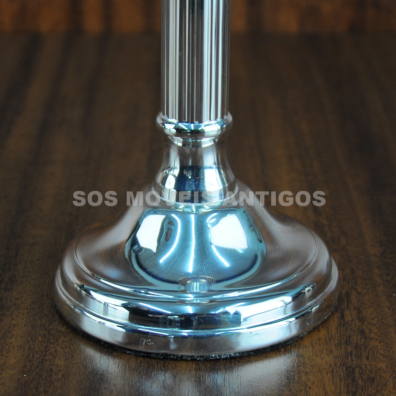 PAR DE CASTIÇAIS EM METAL ESPESSURADO A PRATA – SOSMOVEISANTIGOS – ANTIQUARIO SP (1)