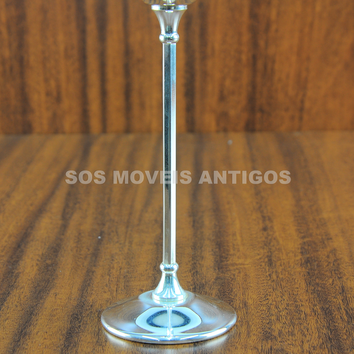 PAR DE CASTIÇAIS EM METAL ESPESSURADO A PRATA – SOSMOVEISANTIGOS – ANTIQUARIO SP (1)