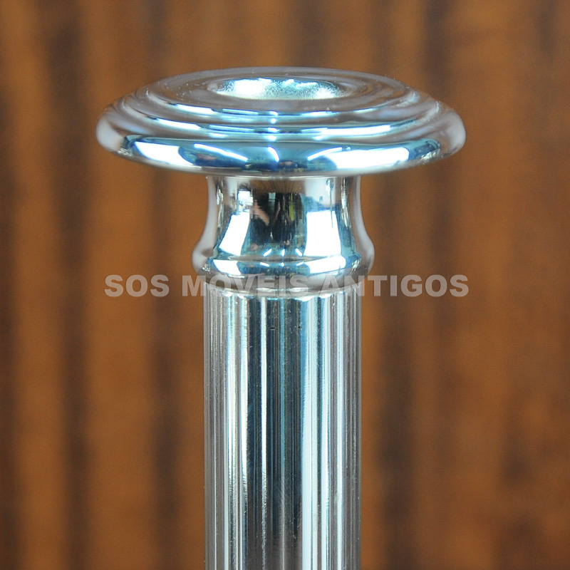 PAR DE CASTIÇAIS EM METAL ESPESSURADO A PRATA – SOSMOVEISANTIGOS – ANTIQUARIO SP (4)