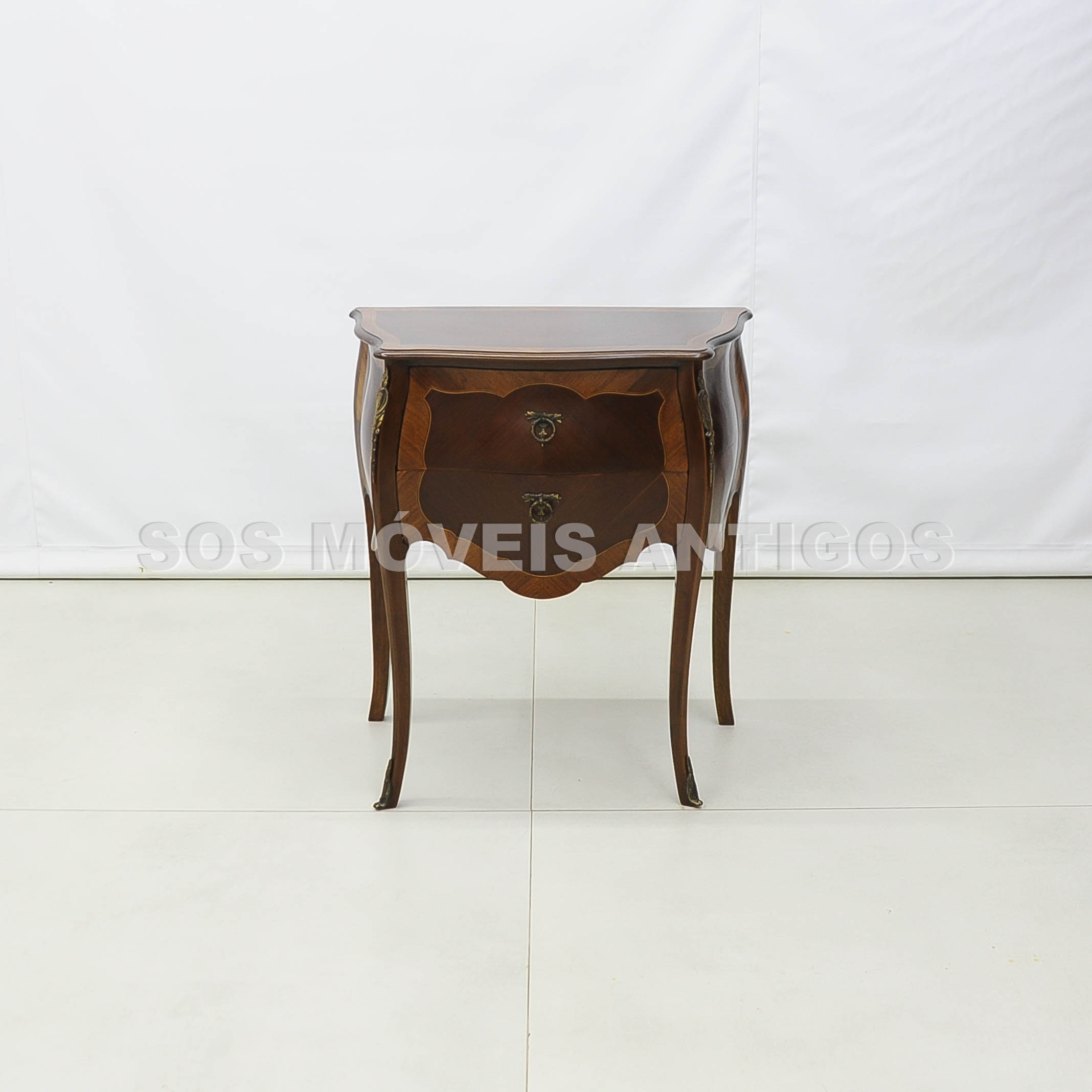 PAR DE MESAS DE CABECEIRA-CRIADO MUDO ESTILO FRANCÊS – SOSMOVEISANTIGOS – ANTIQUARIO SP (3)