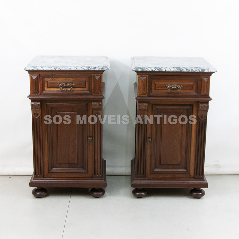 PAR DE MESAS DE CABECEIRA – CRIADO MUDO – SOSMOVEISANTIGOS – ANTIQUARIO SP (1)