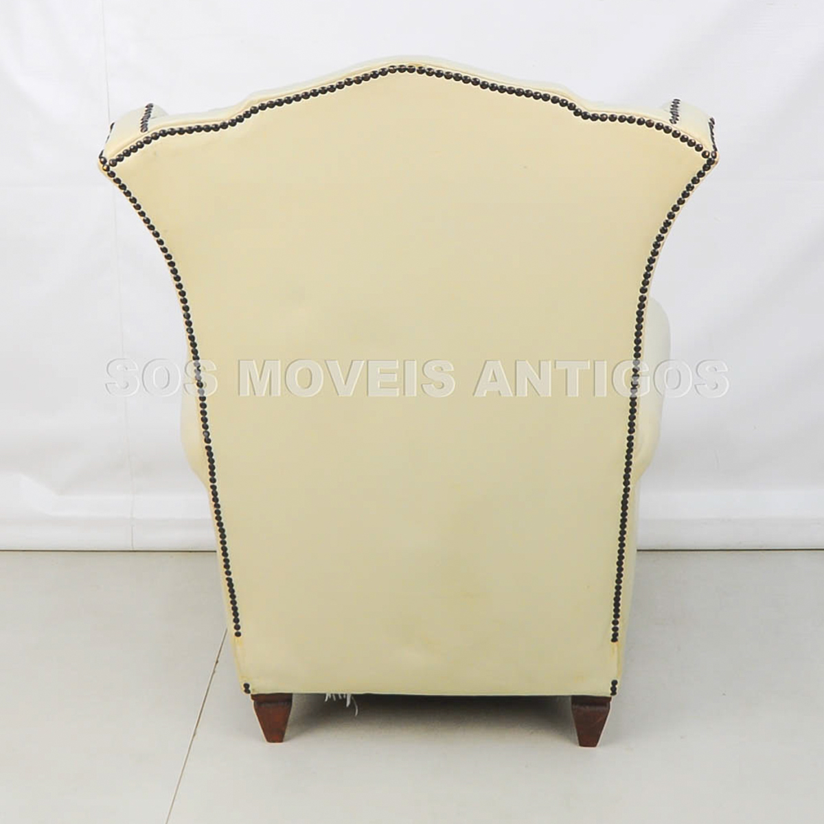 POLTRONA BERGER COM BANQUETA – SOSMOVEISANTIGOS – ANTIQUARIO SP (7)