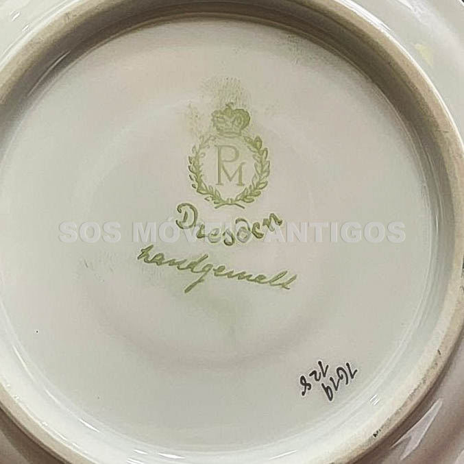 XÍCARA DE CAFÉ EM PORCELANA ALEMÃ – PM DRESDEN – SOSMOVEISANTIGOS – ANTIQUARIO SP