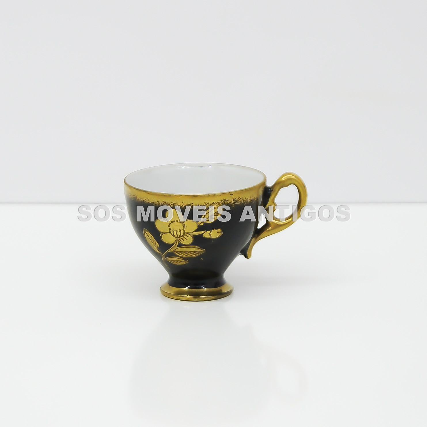 XÍCARA DE CAFÉ EM PORCELANA INGLESA -HAND PAINTED WINDSON – SOSMOVEISANTIGOS – ANTIQUARIO SP (3)-2