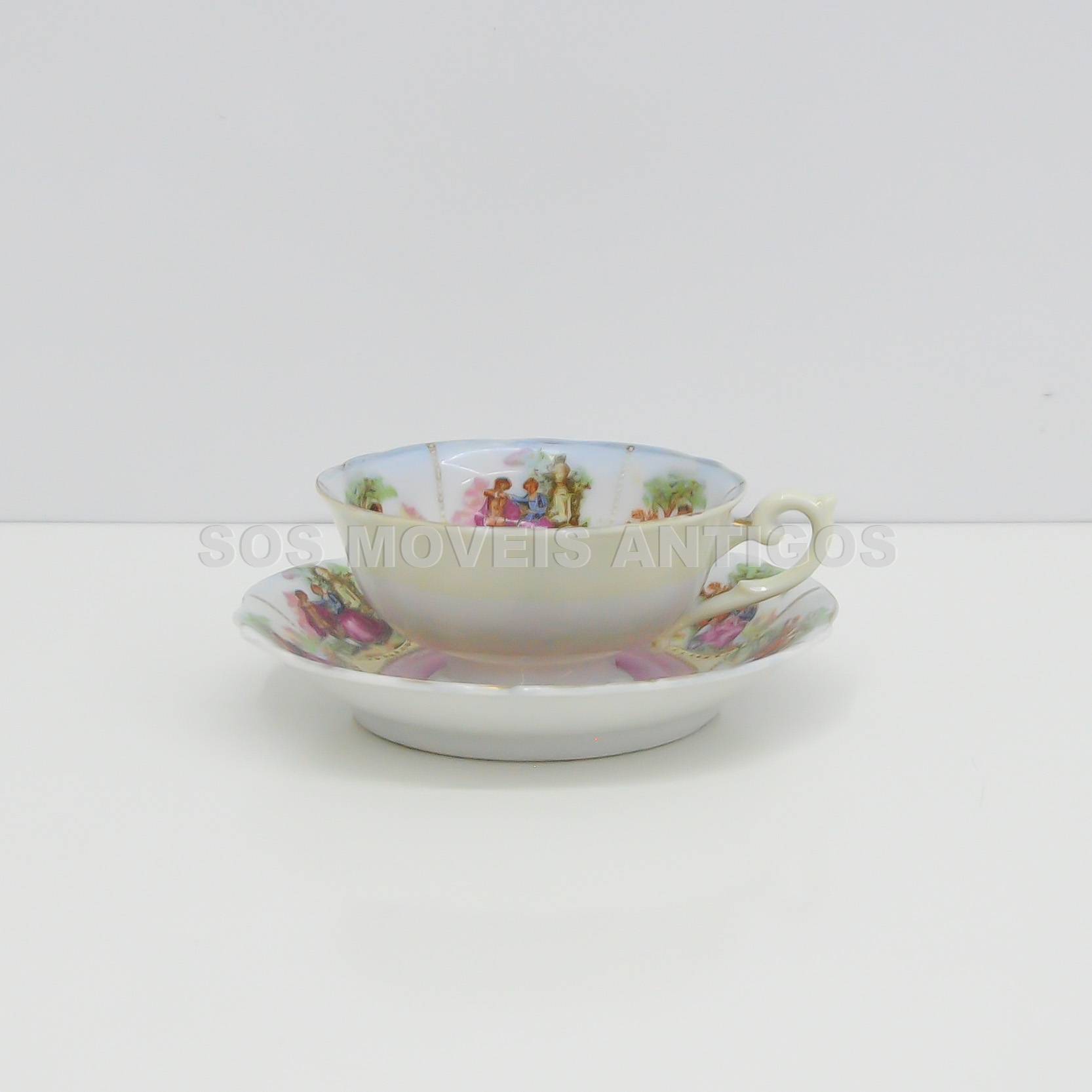 XÍCARA DE CAFÉ EM PORCELANA JAPONESA – SOSMOVEISANTIGOS – ANTIQUARIO SP (1)