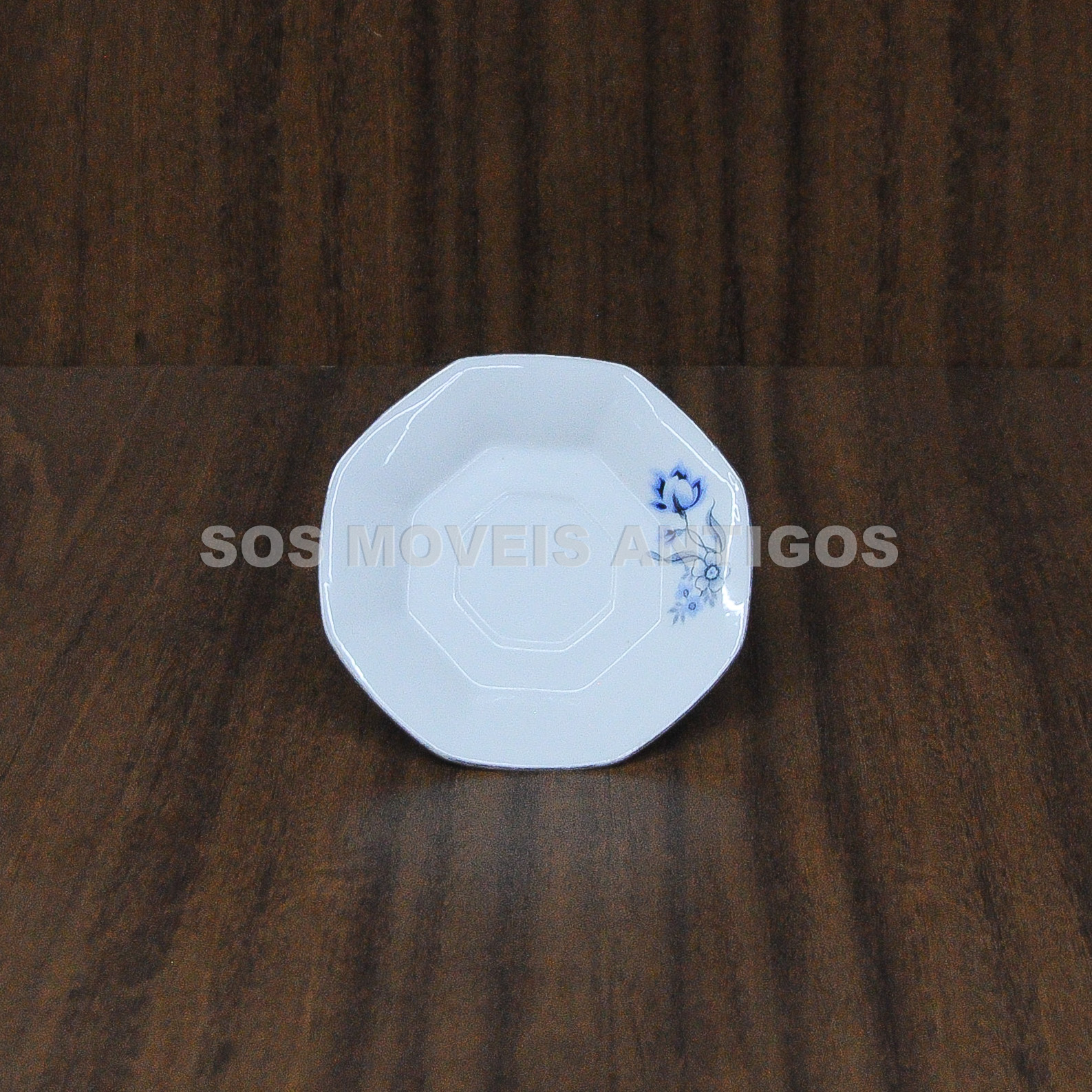 XÍCARA DE CAFÉ EM PORCELANA JAPONESA – SOSMOVEISANTIGOS – ANTIQUARIO SP (2)