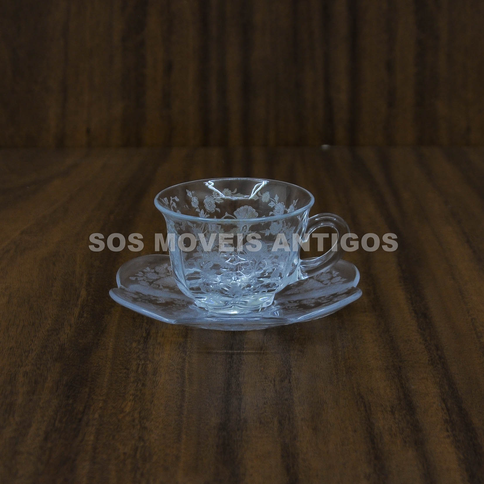 XÍCARA DE CHÁ EM FINO CRISTAL FRANCÊS – SAINT LOUIS – SOSMOVEISANTIGOS – ANTIQUARIO SP (4)