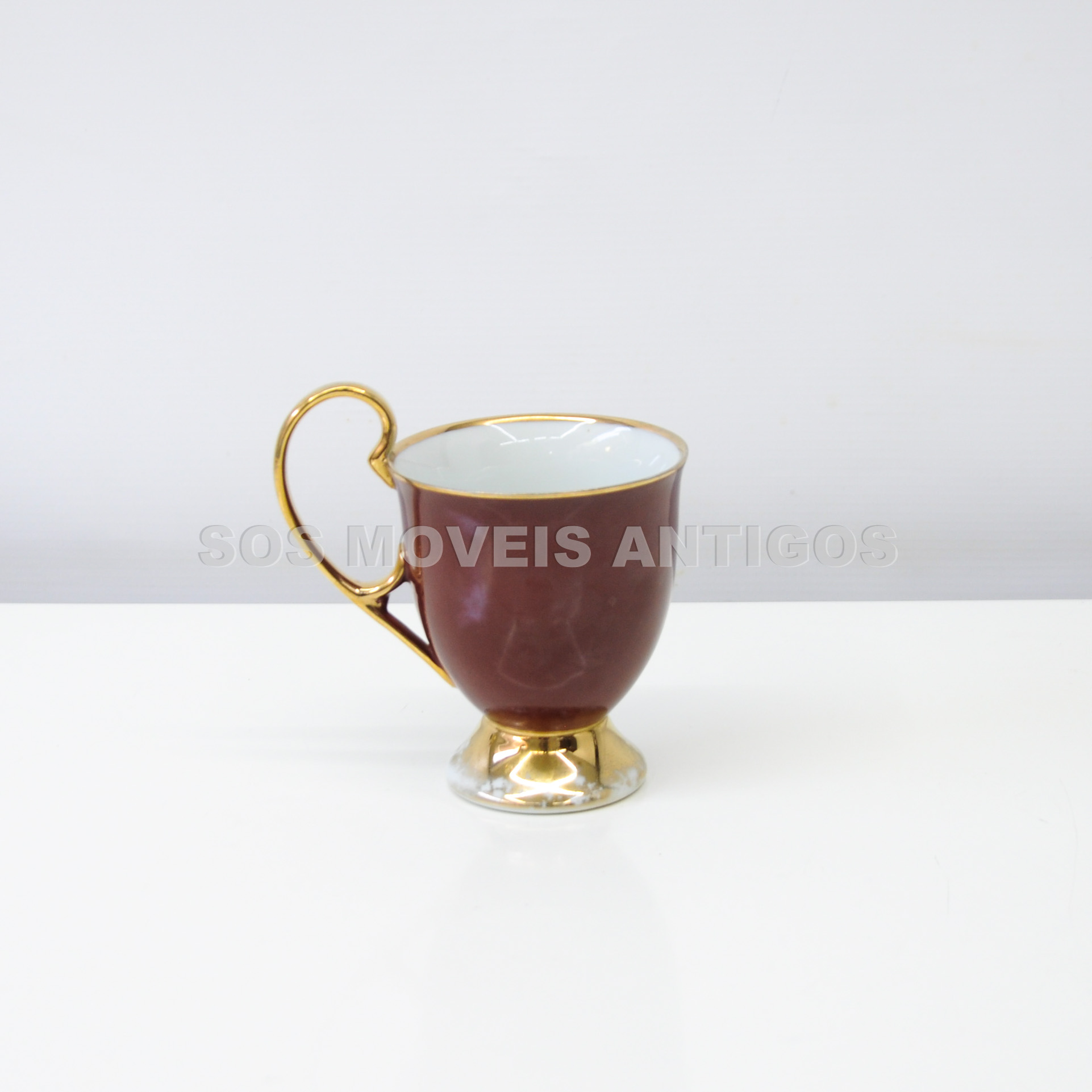 XÍCARA DE CHÁ EM PORCELANARTE PARANÁ – SOSMOVEISANTIGOS – ANTIQUARIO SP (1)