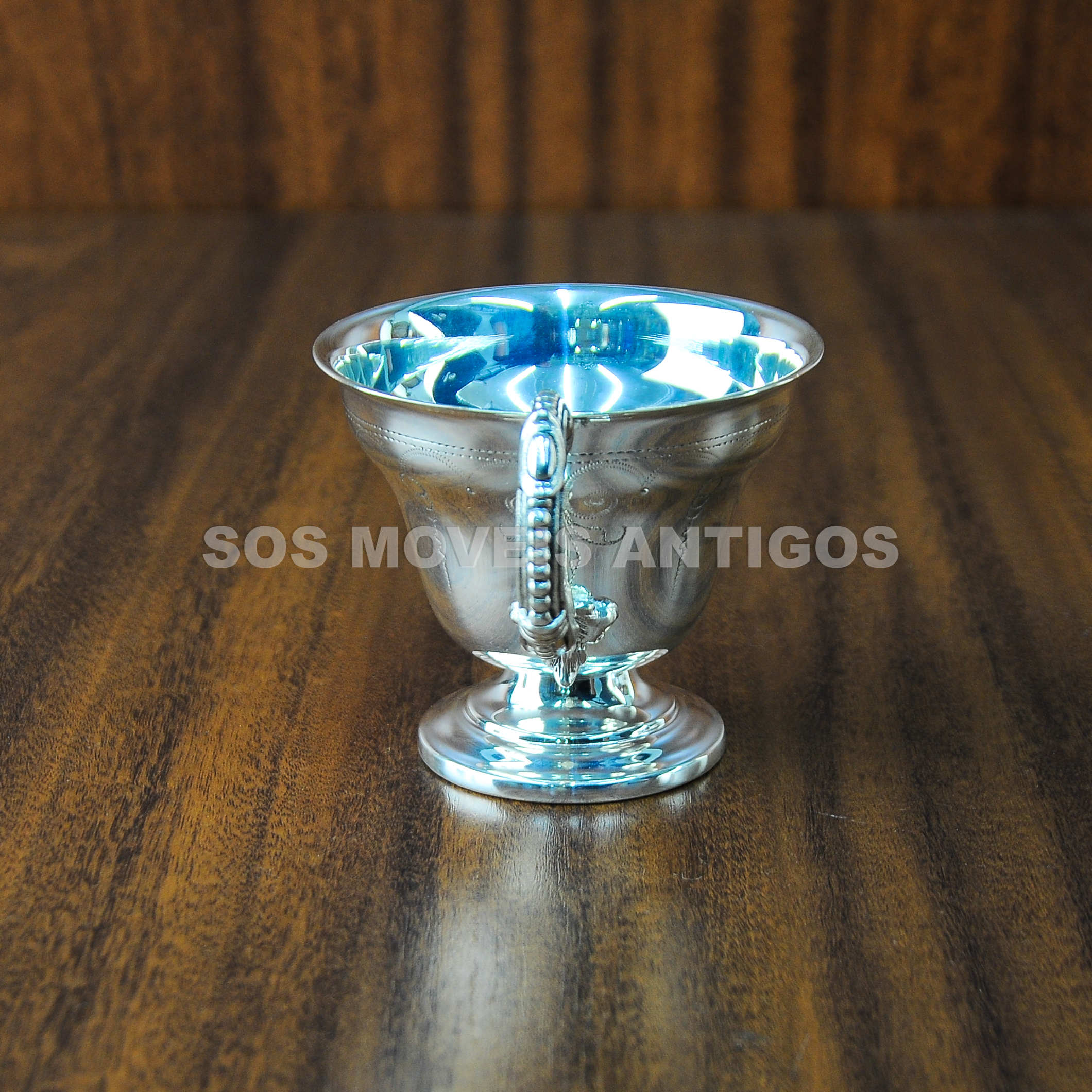 XICARA EM METAL ESPESURADO A PRATA – SOSMOVEISANTIGOS – ANTIQUARIO SP (9)