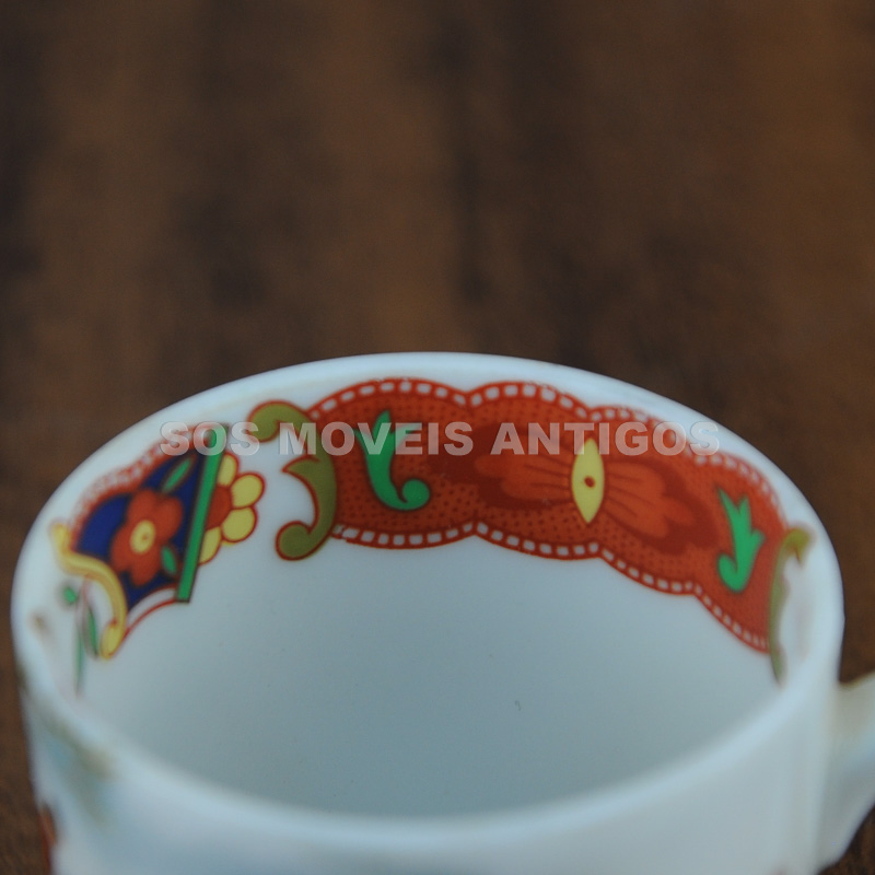 XICARA EM PORCELANA EMANO – SOSMOVEISANTIGOS – ANTIQUARIO SP (5)